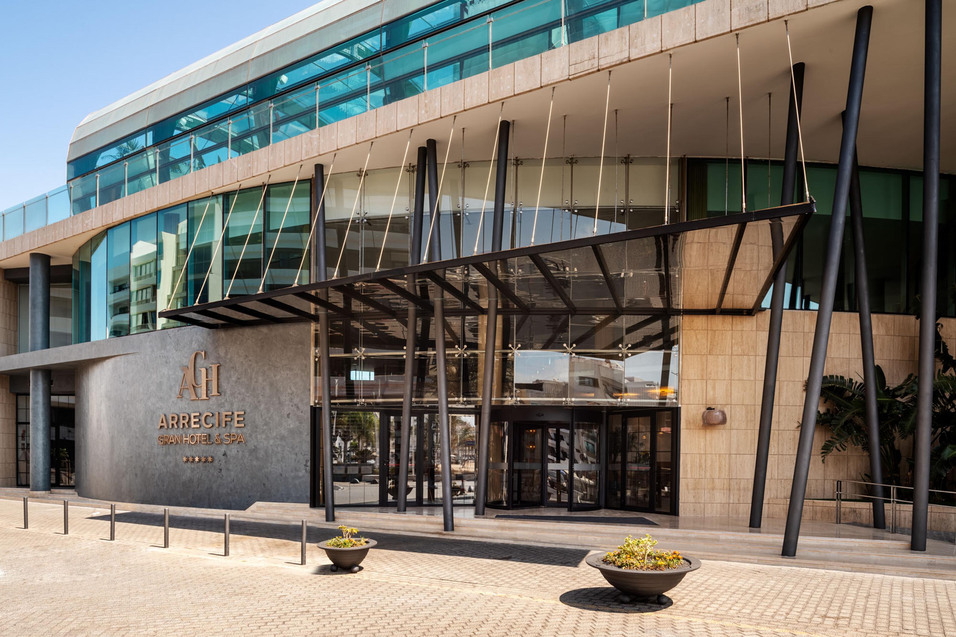 Arrecife Gran Hotel & Spa Экстерьер фото Entrance to the hotel