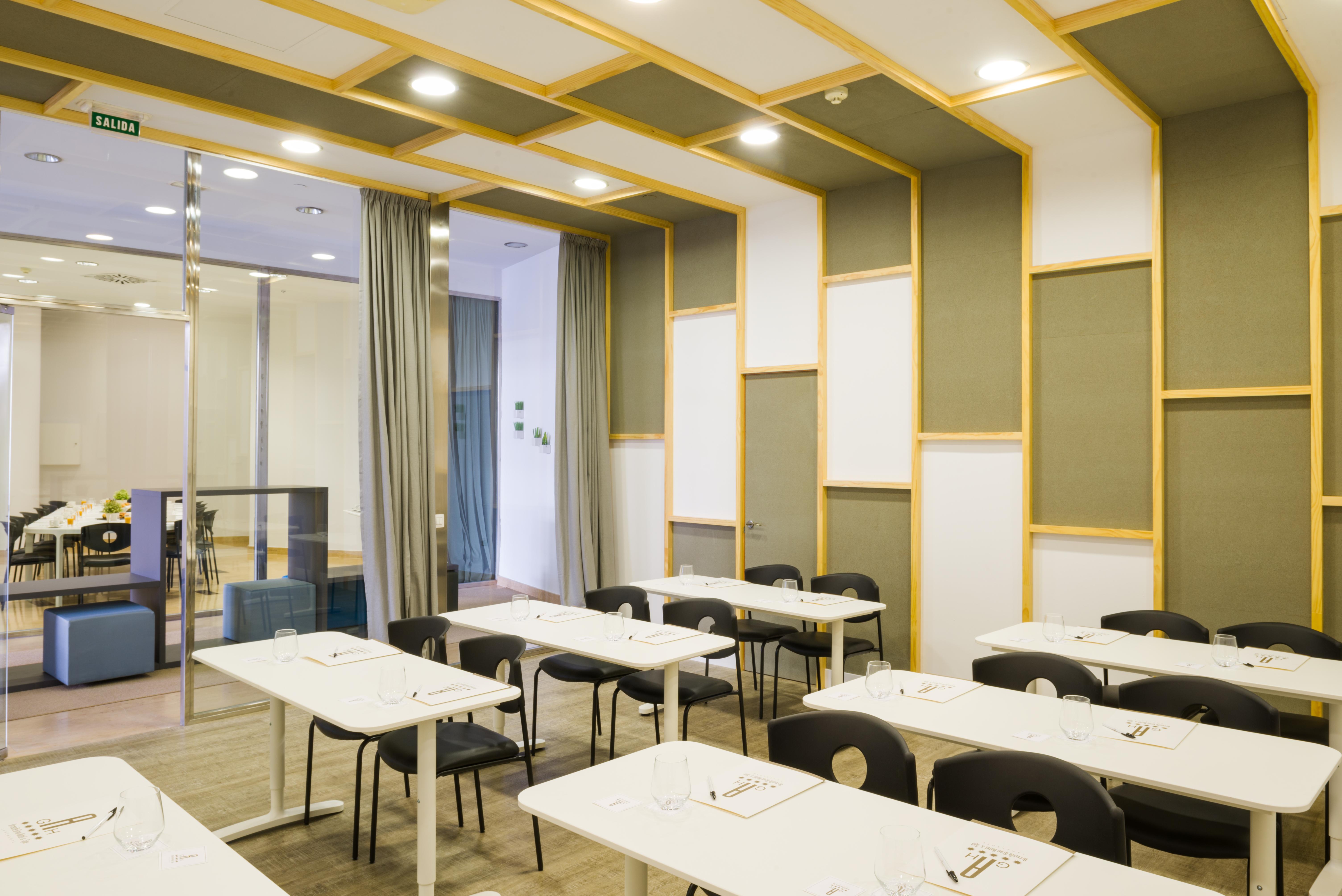Arrecife Gran Hotel & Spa Экстерьер фото A classroom at the University of Westminster